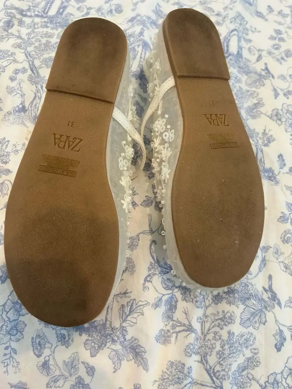 ZARA Girls Size 31 Ivory Beaded Sequin Floral Mesh Mary Jane Ballet Flats